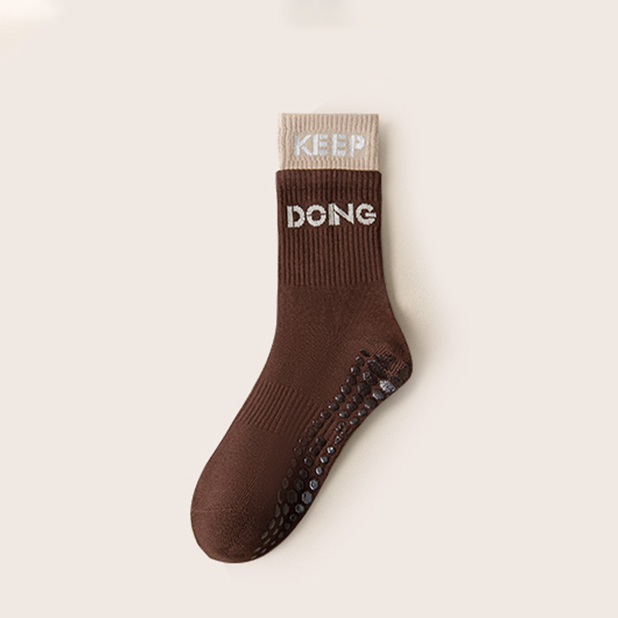 1 paire de chaussettes de yoga - Yoga Dance & Fitness Center Llc avis et prix